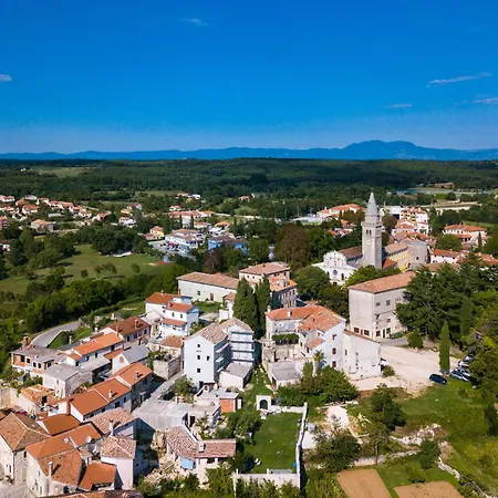 Semesterbostad Golden Roots By Interhome Pazin