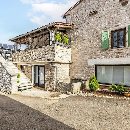 Golden Roots By Interhome Casa de Férias Pazin