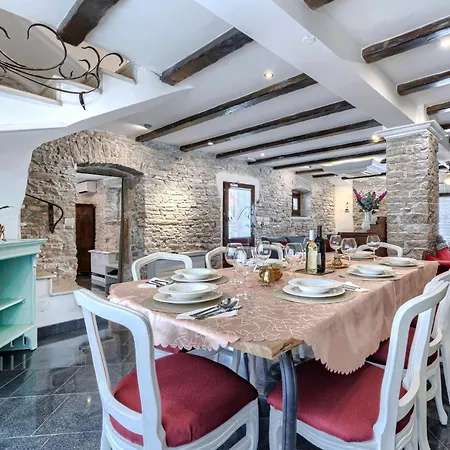 Golden Roots By Interhome * Pazin